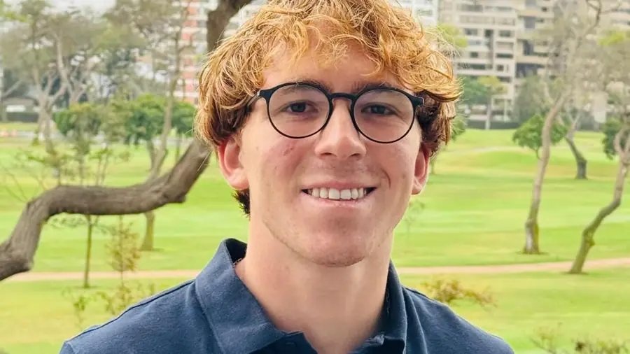 We have some exciting news! Starting next Tuesday, February 4th, we’ll be welcoming Vicente to our lab.